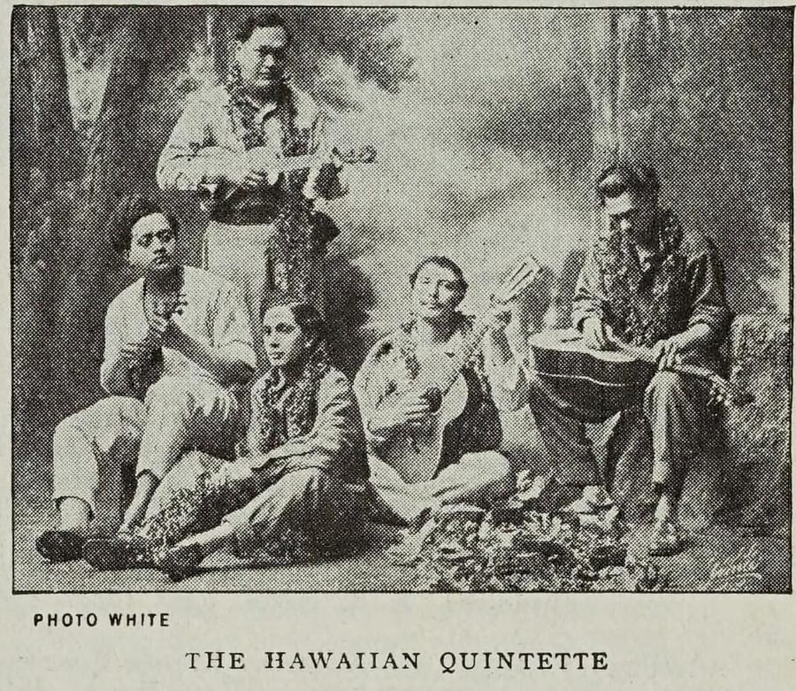 Period phonograph-catalog photo of a Hawaiian musical group, 1914.